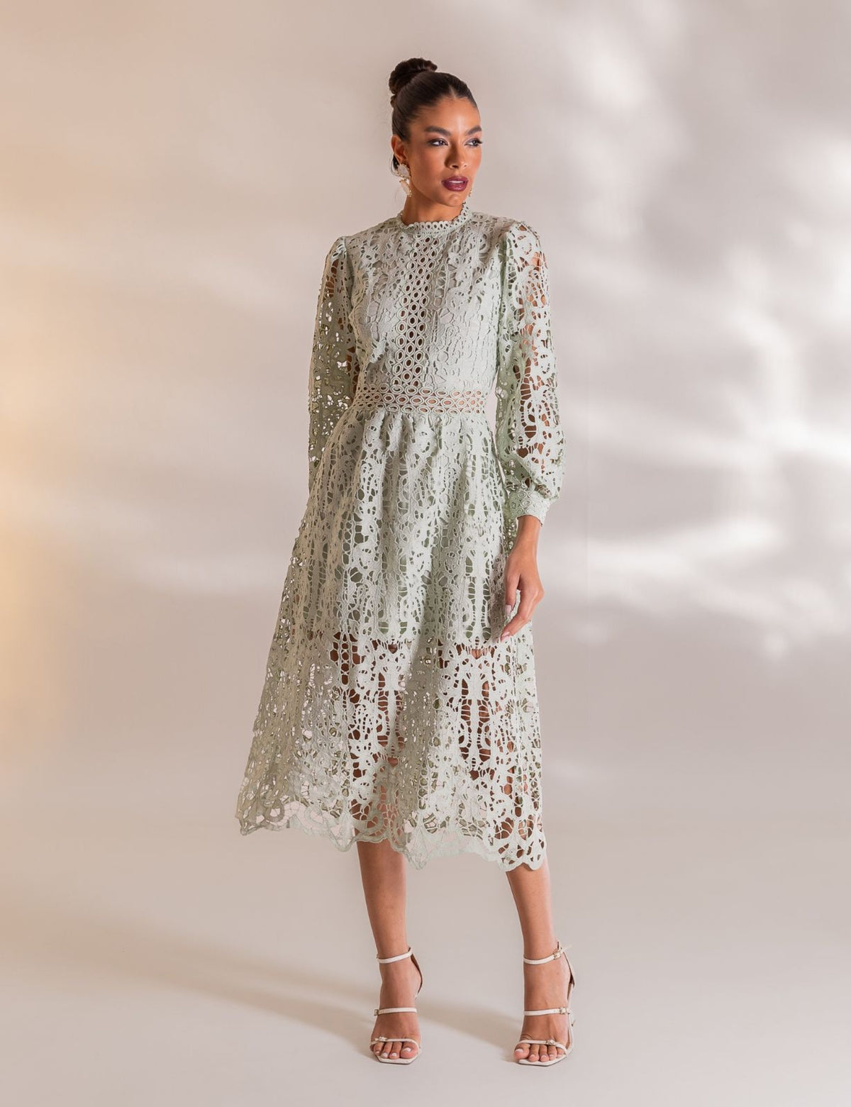 Vestido Midi Guipir Flora - Verde