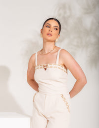 Conjunto de Calça e Cropped com Detalhes Natasha - Cru