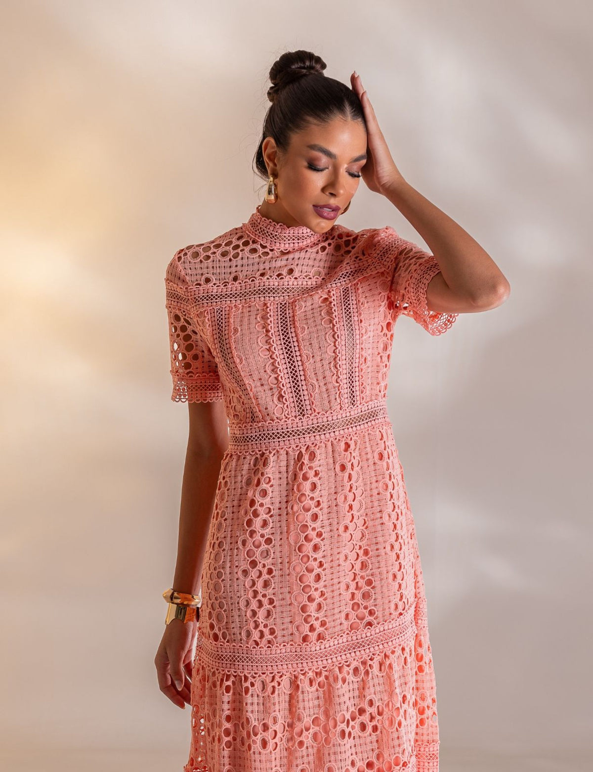 Vestido Longo de Guipir Amélia - Salmão