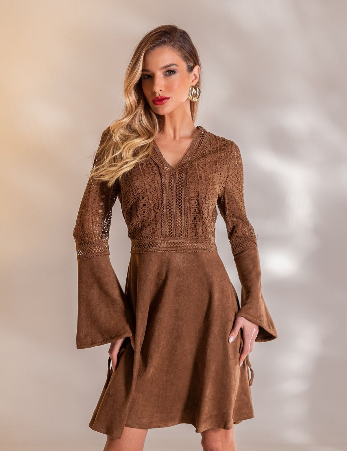 Vestido Curto Suede Vania - Marrom