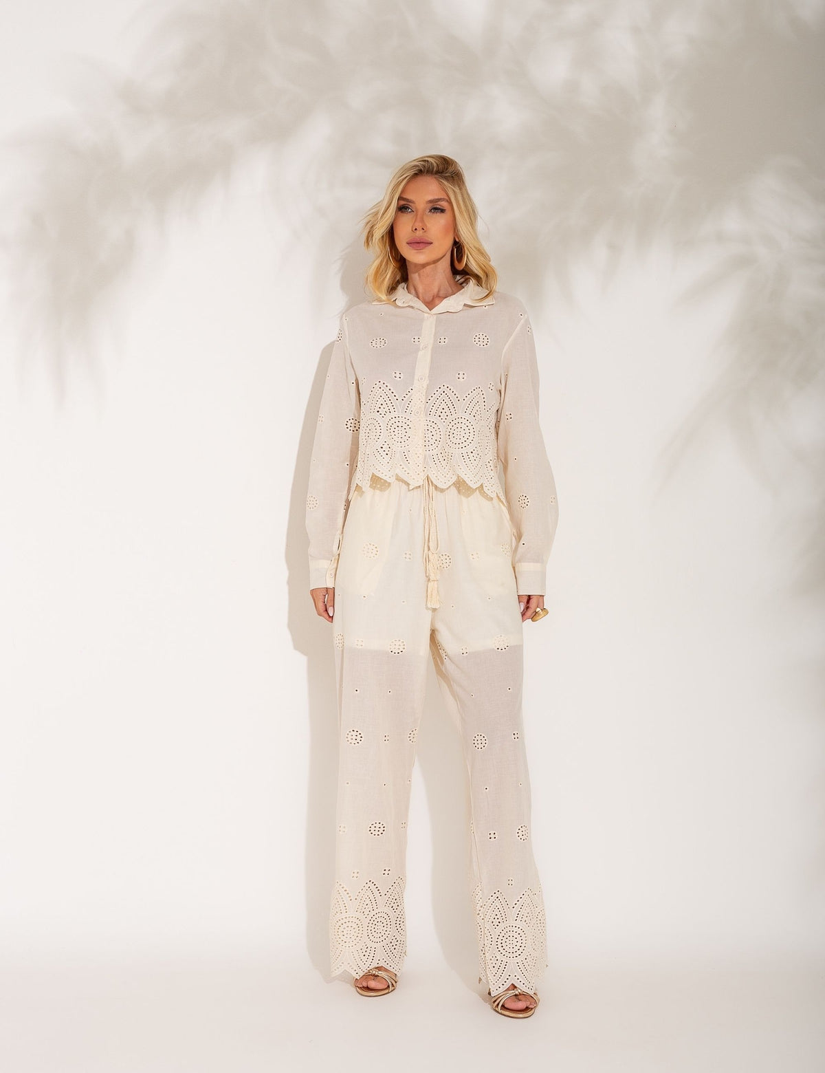 Conjunto de Algodão Bordado Betina - Bege