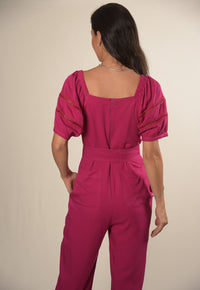 Macacão Mamorena Longo  com Manga Curta em Viscose Sarjada com Faixa