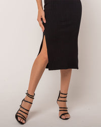 Vestido Miss Misses Midi Canelado Com Fenda - Preto