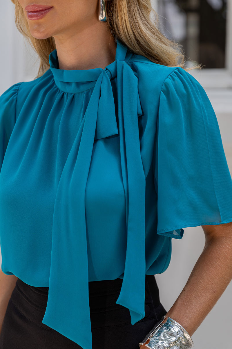 Blusa Renata Crepe Com Laço Na Gola - Azul