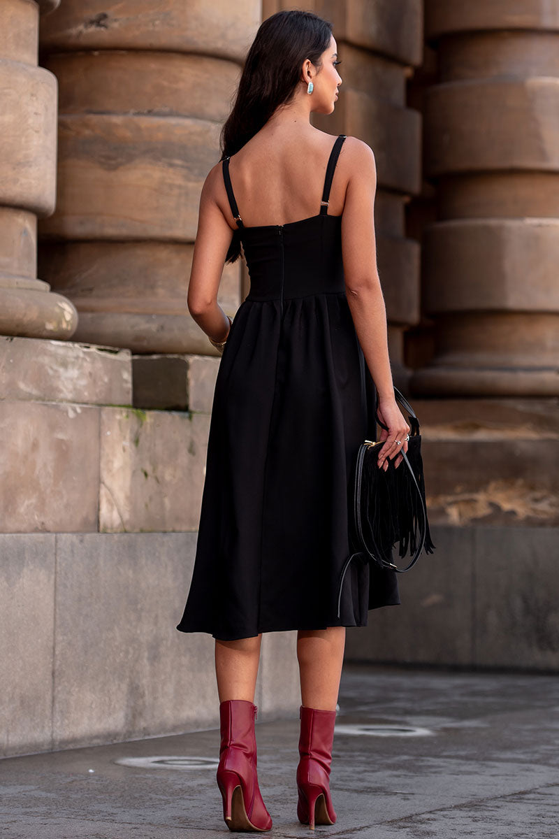 Vestido Karine Midi Com Pregas Na Saia - Preto