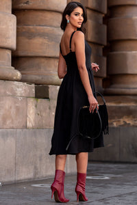 Vestido Karine Midi Com Pregas Na Saia - Preto