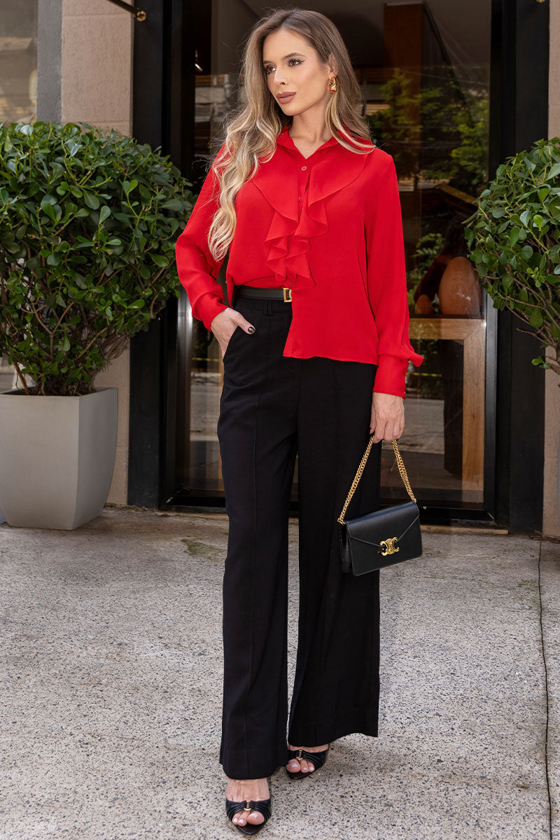 Blusa Aghata Crepe Com Babado, Botão e Manga Longa - Vermelho