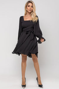 Vestido Hortênsia Curto Crepe Manga Longa Com Faixa - Preto