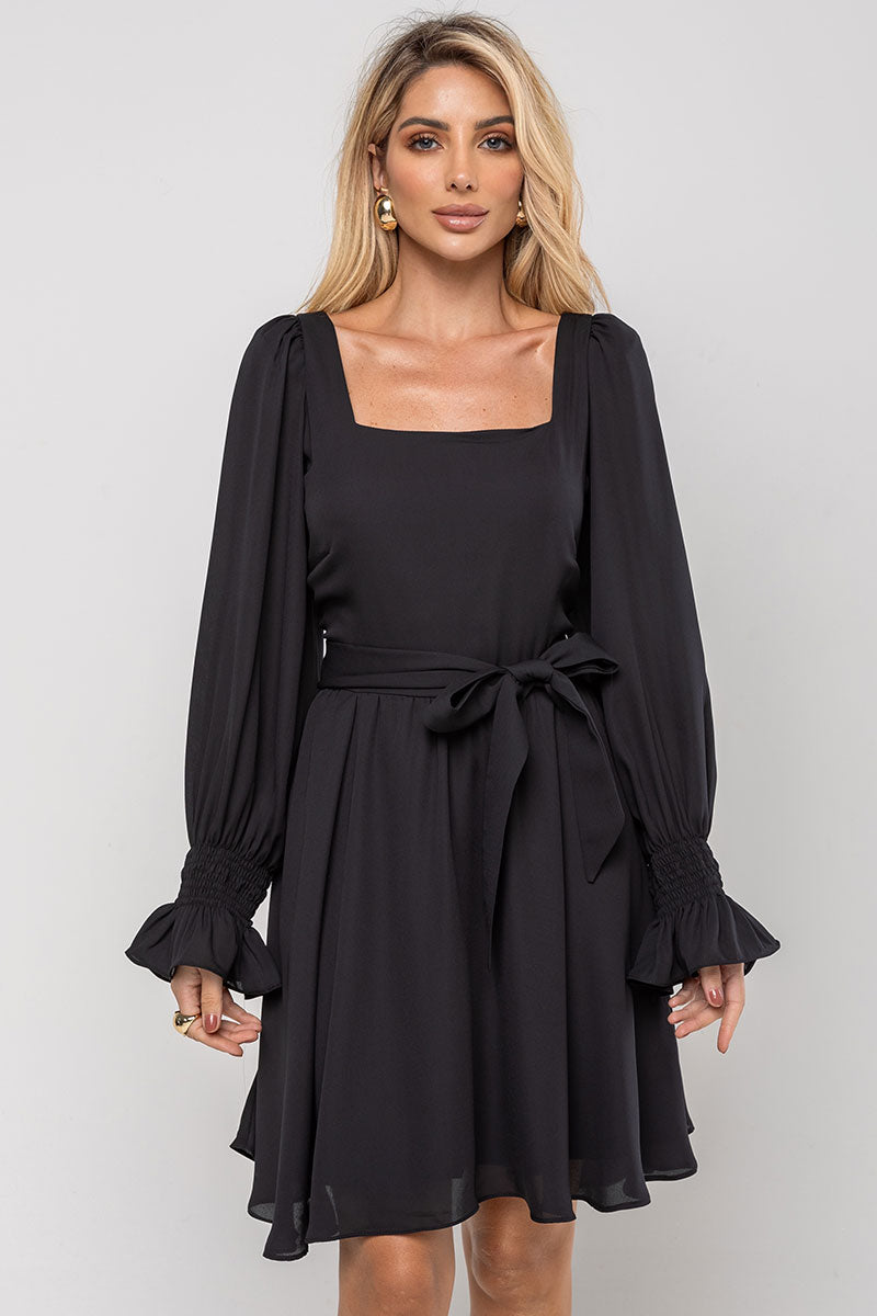 Vestido Hortênsia Curto Crepe Manga Longa Com Faixa - Preto