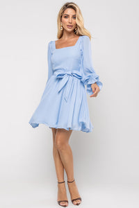 Vestido Hortênsia Curto Crepe Manga Longa Com Faixa - Azul