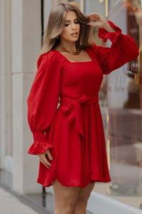 Vestido Hortênsia Curto Crepe Manga Longa Com Faixa - Vermelho