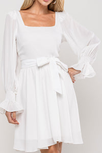 Vestido Hortênsia Curto Crepe Manga Longa Com Faixa - Off White