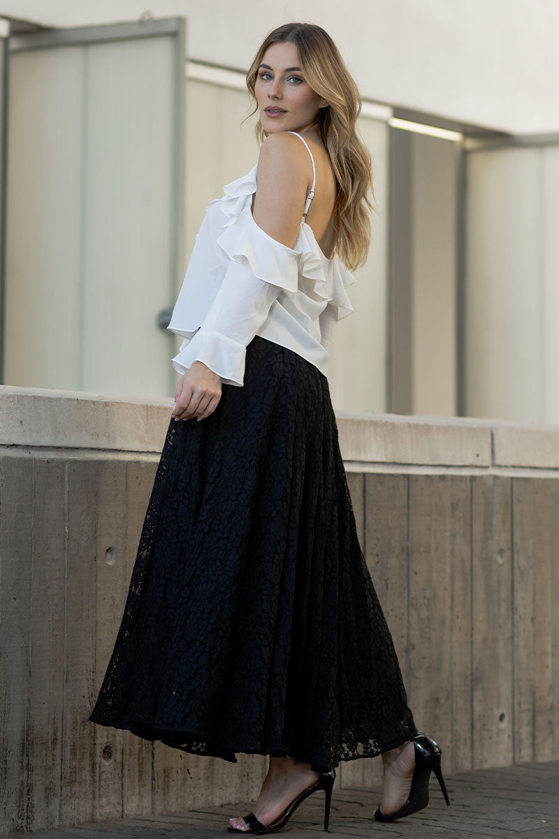 Saia Ludimila Midi Com Fenda Rodada e Zíper - Preta