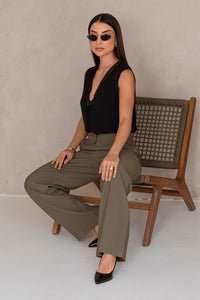 Blusa Cibele Crepe Com Detalhe Guipir - Preto