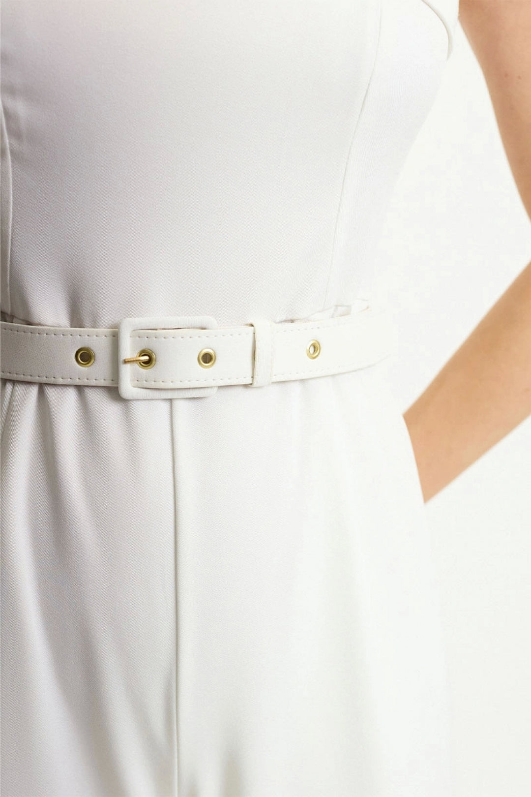 Macacão Kesia Longo Com Detalhe e Cinto - Off White