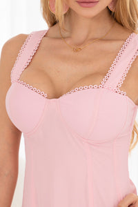 Vestido Samira Curto Crepe Com Bojo e Detalhe Cianinha - Rosa