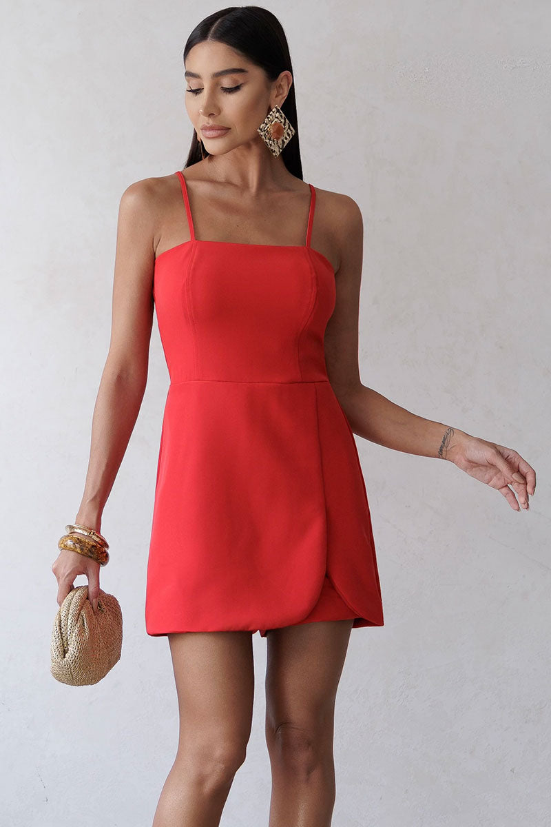 Macaquinho Estefany Com Alça e Zíper nas Costas - Vermelho