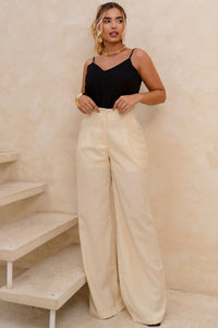 Calça Pilar Alfaiataria Com Pregas na Frente - Amarelo