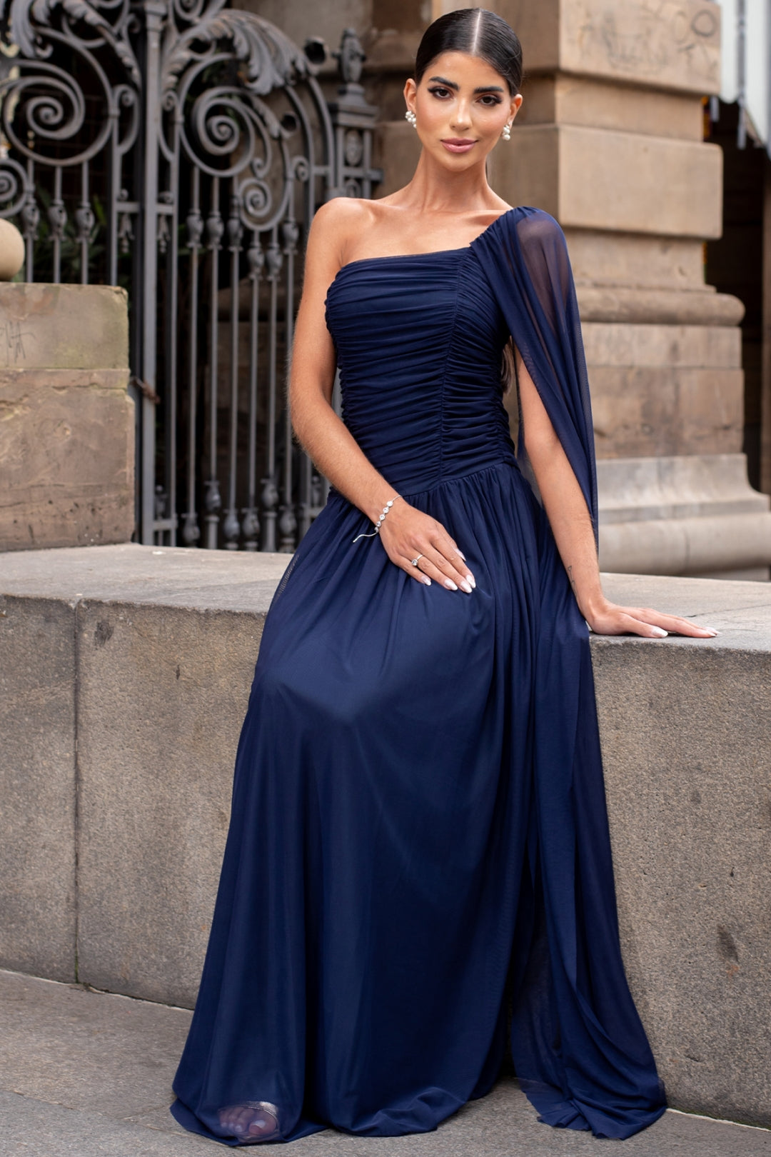 Vestido Rubi Longo de Tule com Véu - Azul Marinho