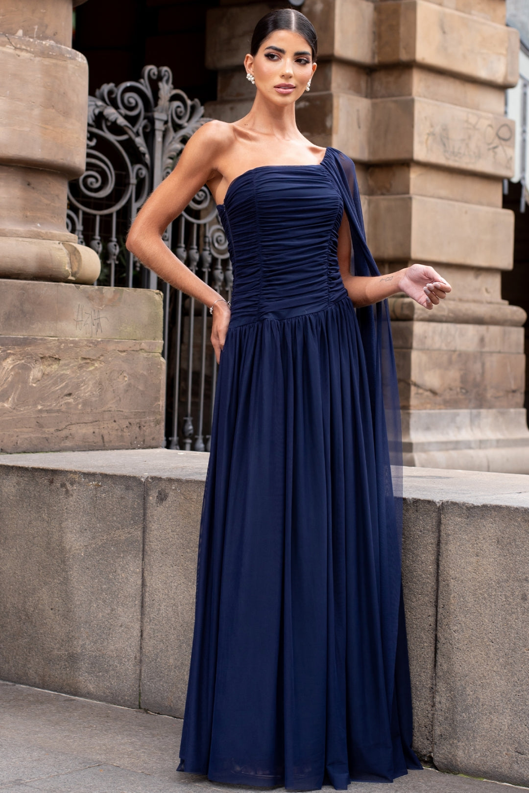 Vestido Rubi Longo de Tule com Véu - Azul Marinho