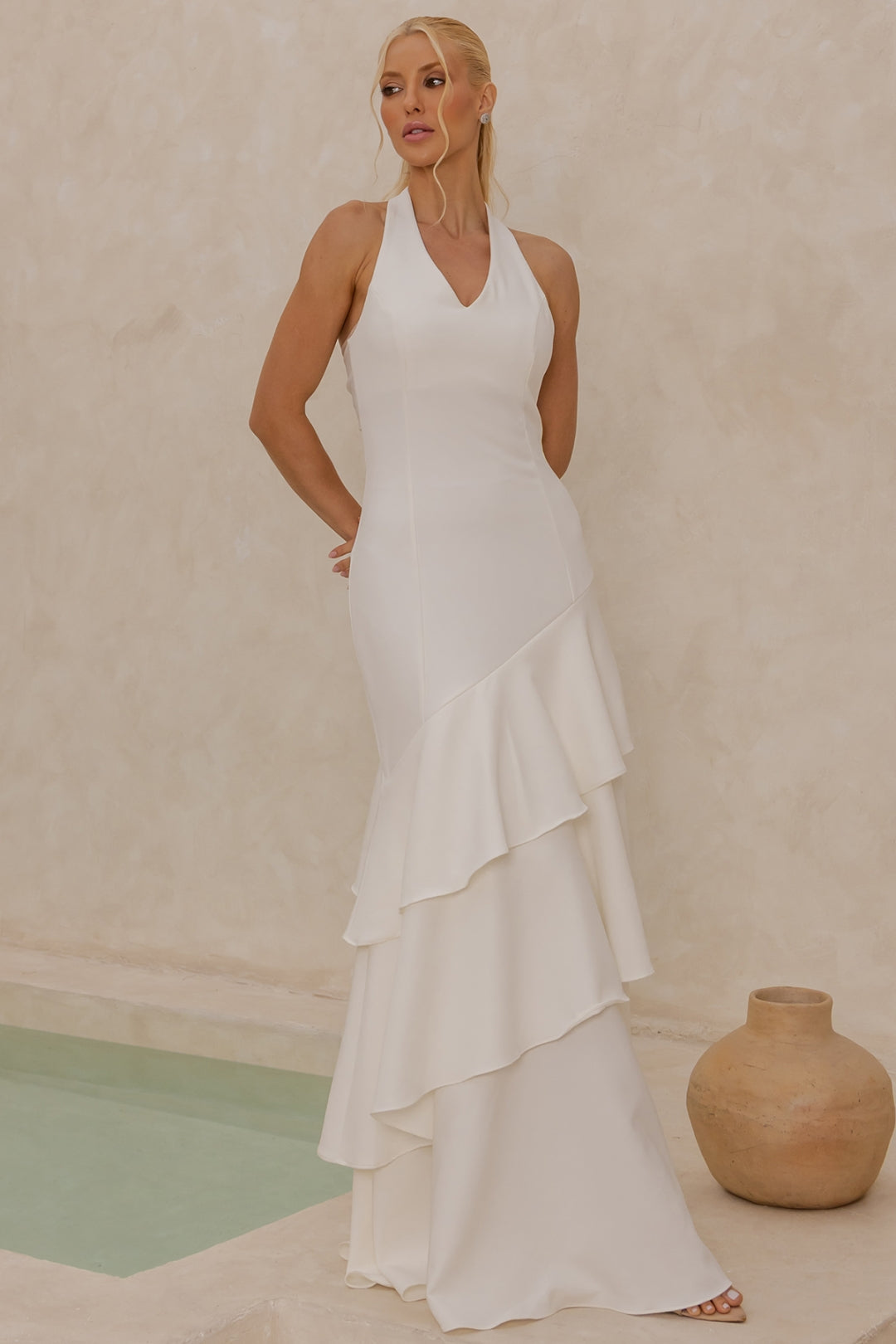 Vestido Caroline Longo com Babados na Saia - Off White