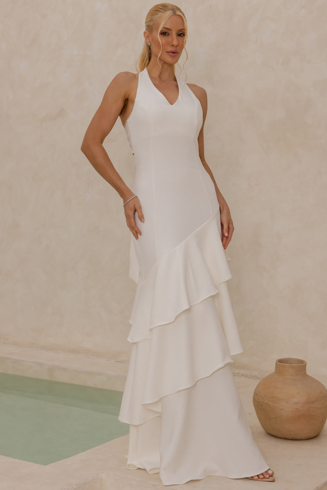 Vestido Caroline Longo com Babados na Saia - Off White