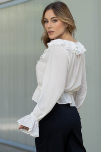 Blusa Pamela Com Babado, Botão e Manga Longa - Off White