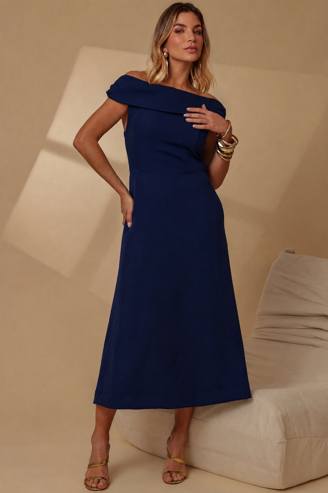 Vestido Ravena Midi Ombro a Ombro - Azul Marinho
