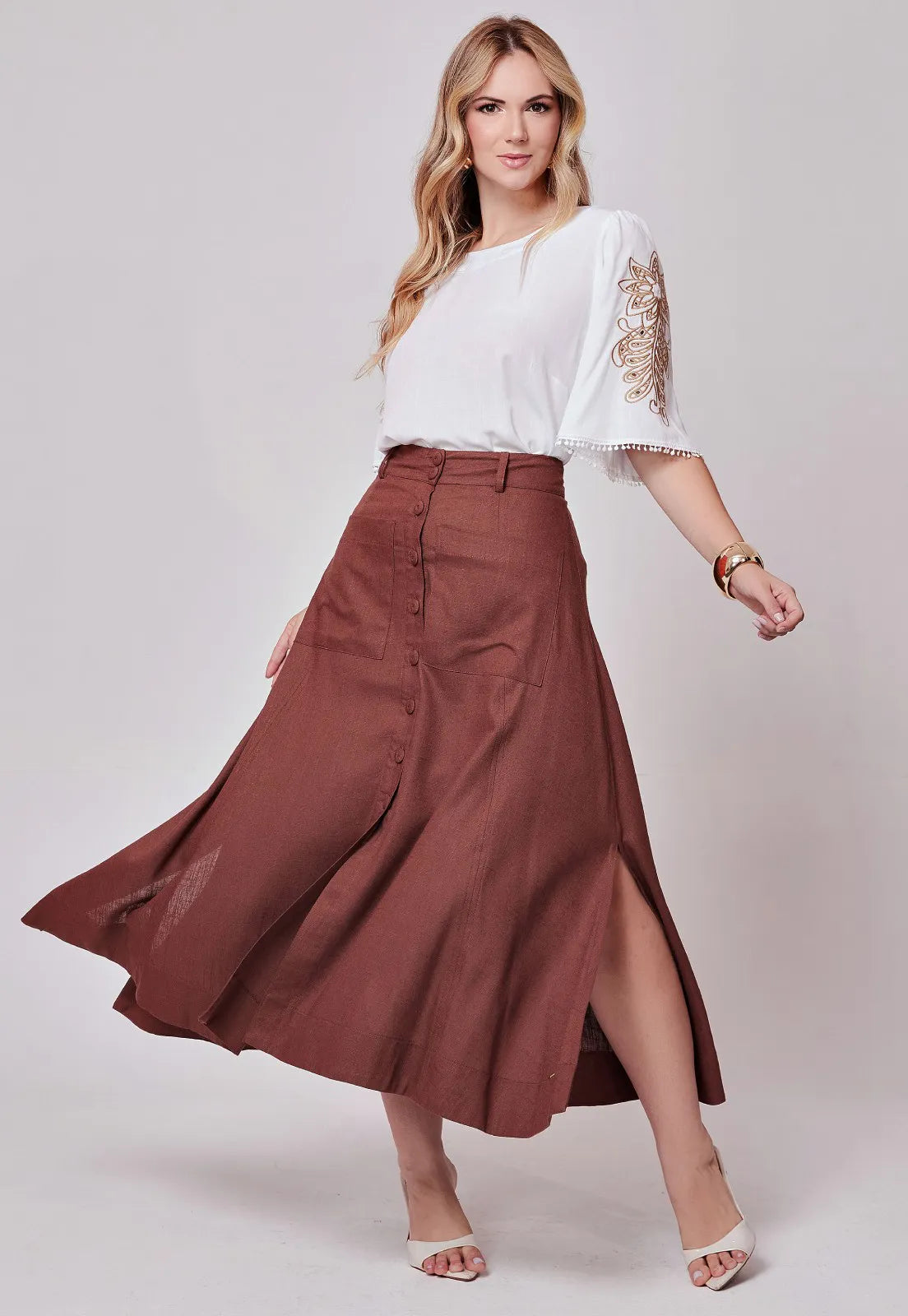 Saia Mamorena Midi Godê em Linho com Abertura Frontal de Botões