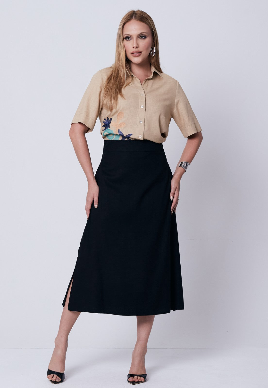 Saia Mamorena Midi Reta em Linho com Fendas Laterais