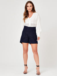 Short Mamorena em Linho com Elastano Detalhe em Trança