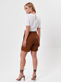 Short Mamorena Meia Coxa em Linho com Elastano