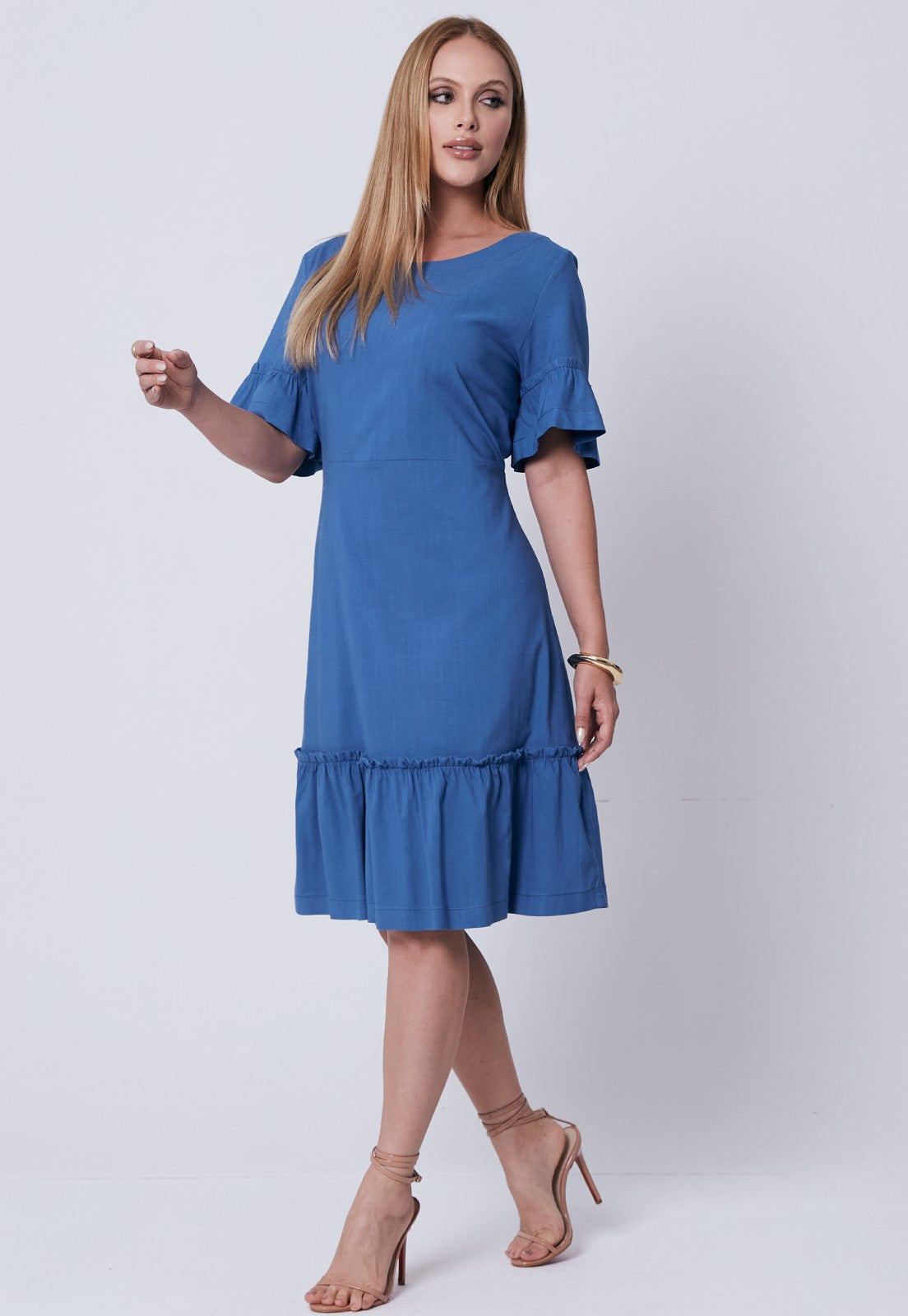 Vestido Mamorena Curto em Viscolinho com Elastano com Decote V nas Costas