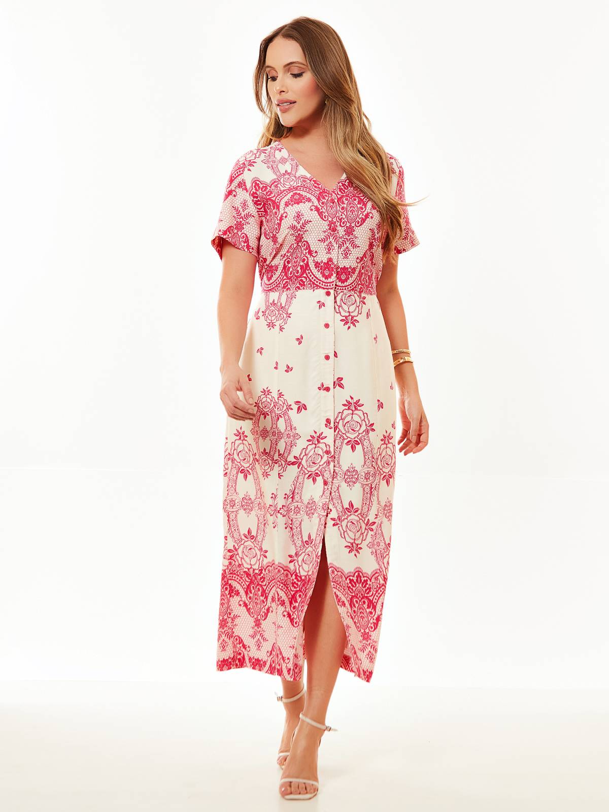 Vestido Mamorena em Viscose Estampada com Abertura de Botões em Comprimento Midi