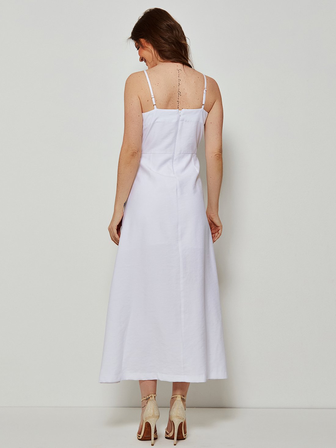 Vestido Mamorena Longuete de Alça em Liocel com Pedras no Decote