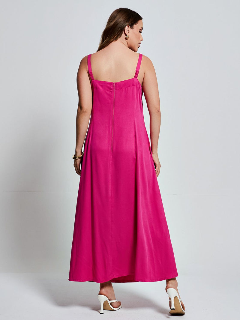 Vestido Mamorena Longuete de Alça em Viscose Sarjada com Bordado