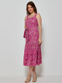 Vestido Mamorena Midi de Alça em Laise com Faixa e Detalhes em Renda e Entremeio