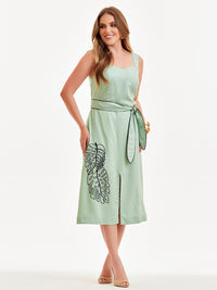 Vestido Mamorena Midi de Alça em Viscose com Bordado de Costela de Adão