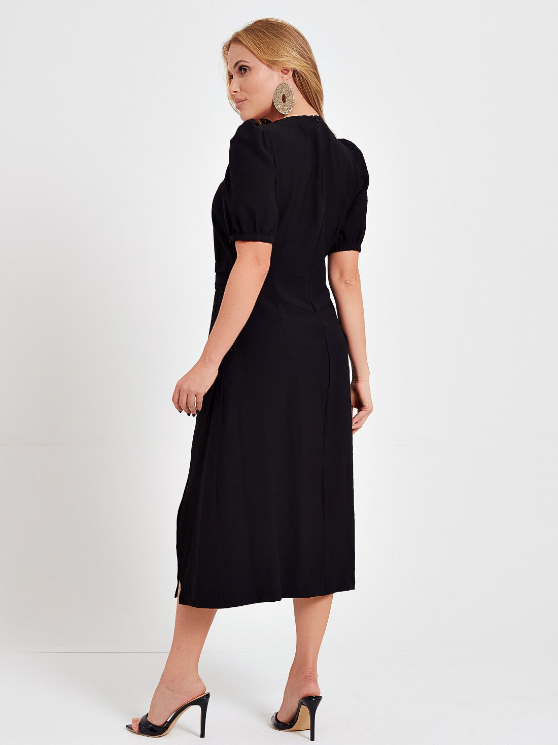 Vestido Mamorena Midi de Manga Curta em Liocel com Pregas na Cintura e Fenda